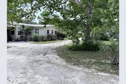 6861 NE 95th Court, Bronson, FL 32621 - Photo 3
