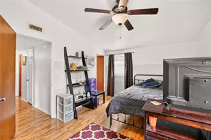 1320 NE 28th Ave, Gainesville, FL 32609 - Photo 17