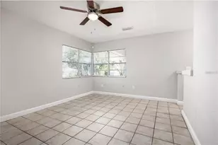 319 NW 16th Ave, Gainesville, FL 32601 - Photo 3