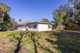 319 NW 16th Ave, Gainesville, FL 32601 - Photo 27