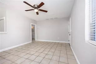 319 NW 16th Ave, Gainesville, FL 32601 - Photo 15