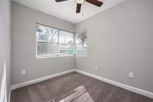 319 NW 16th Ave, Gainesville, FL 32601 - Photo 19
