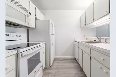 3800 SW 20th Avenue #311, Gainesville, FL 32607 - Photo 3