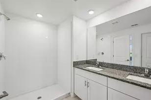 5517 Blue Azure Dr, Wimauma, FL 33598 - Photo 15