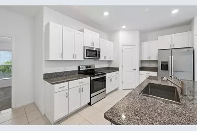 5517 Blue Azure Drive, Wimauma, FL 33598 - Photo 7