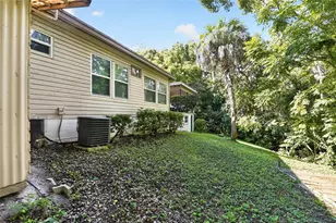 605 SW 9th St, Gainesville, FL 32601 - Photo 37