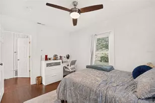 605 SW 9th St, Gainesville, FL 32601 - Photo 13
