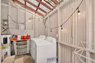 605 SW 9th St, Gainesville, FL 32601 - Photo 29