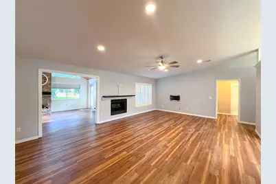 7516 NW 36th Avenue, Gainesville, FL 32606 - Photo 3