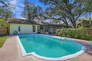 1310 SW 76th Dr, Gainesville, FL 32607 - Photo 15