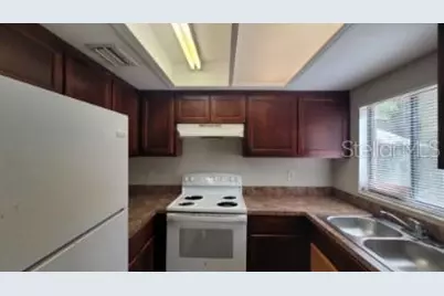 513 SW 68th Terrace #D, Gainesville, FL 32607 - Photo 3