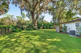 2809 NW 35th Pl, Gainesville, FL 32605 - Photo 53