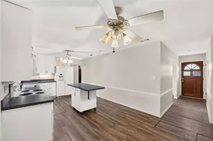 3224 NW 30th Pl, Gainesville, FL 32605 - Photo 9