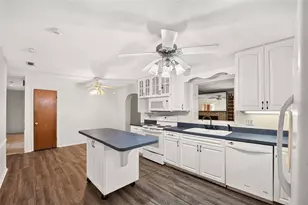 3224 NW 30th Pl, Gainesville, FL 32605 - Photo 11