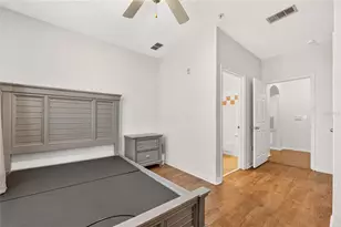 1257 SW 9th Rd, Gainesville, FL 32601 - Photo 25