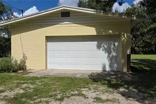 509 N Court St, Bronson, FL 32621 - Photo 29
