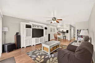 1434 SW 25th Pl, Gainesville, FL 32608 - Photo 3