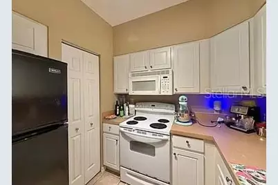 9177 SW 52nd Road #E203, Gainesville, FL 32608 - Photo 7