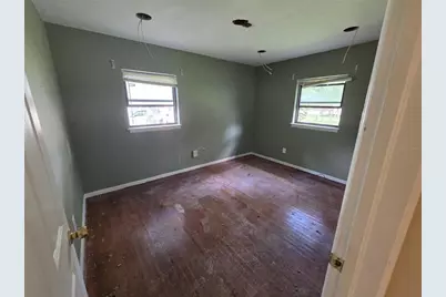 2212 NE 8th Avenue, Gainesville, FL 32641 - Photo 11