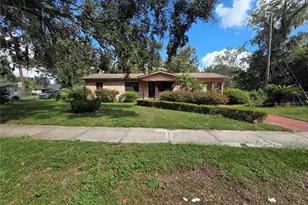 2212 NE 8th Ave, Gainesville, FL 32641 - Photo 23