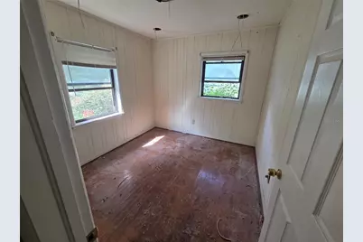 2212 NE 8th Avenue, Gainesville, FL 32641 - Photo 13