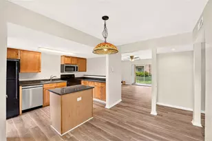 1810 NW 23rd Blvd, Gainesville, FL 32605 - Photo 9