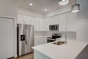 4120 NW 37th Pl, Gainesville, FL 32606 - Photo 9