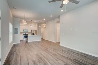 4120 NW 37th Place #203, Gainesville, FL 32606 - Photo 3