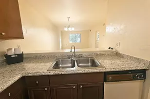 75 SE 16th Ave, Gainesville, FL 32601 - Photo 5
