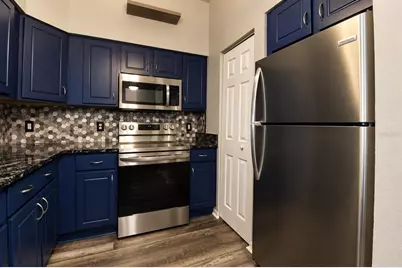 9116 SW 51st Road #303, Gainesville, FL 32608 - Photo 5