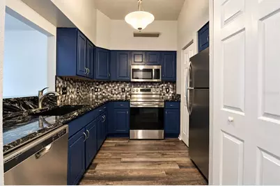 9116 SW 51st Road #303, Gainesville, FL 32608 - Photo 3