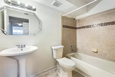 13545 Eagle Ridge Drive #814, Fort Myers, FL 33912 - Photo 11