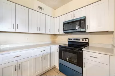 13545 Eagle Ridge Drive #814, Fort Myers, FL 33912 - Photo 13