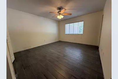 507 NW 39th Road #102, Gainesville, FL 32607 - Photo 7