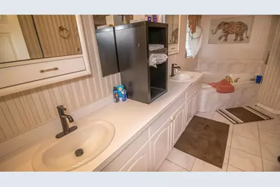241 SE 5th Avenue, Melrose, FL 32666 - Photo 13