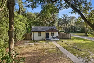825 NW 19th Ave, Gainesville, FL 32609 - Photo 3