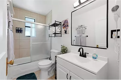 825 NW 19th Avenue, Gainesville, FL 32609 - Photo 17