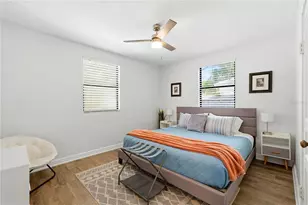 825 NW 19th Ave, Gainesville, FL 32609 - Photo 15