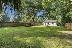 825 NW 19th Ave, Gainesville, FL 32609 - Photo 21