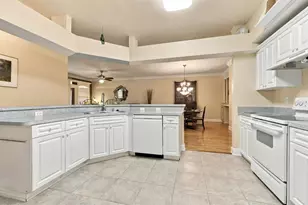 10538 NW 28th Ln, Gainesville, FL 32606 - Photo 7