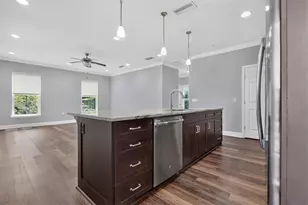 2839 SW 87th Dr, Gainesville, FL 32608 - Photo 3