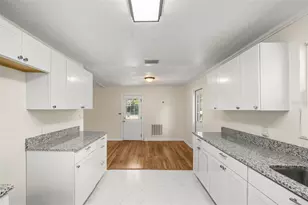 3510 SE 18th Ave, Gainesville, FL 32641 - Photo 11