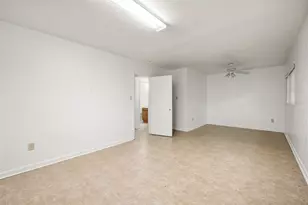 1321 NE 20th Ave, Gainesville, FL 32609 - Photo 15