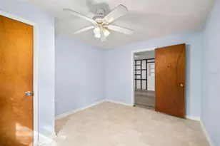 1321 NE 20th Ave, Gainesville, FL 32609 - Photo 19