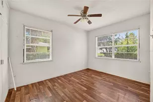 907 NE 24th St, Gainesville, FL 32641 - Photo 21