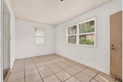 907 NE 24th Street, Gainesville, FL 32641 - Photo 17