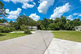 709 NW Palm Dr, Lake City, FL 32055 - Photo 11