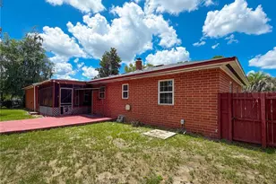709 NW Palm Dr, Lake City, FL 32055 - Photo 9