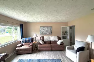 1527 Lakeview Rd, Clearwater, FL 33756 - Photo 9