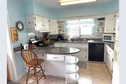 1527 Lakeview Road, Clearwater, FL 33756 - Photo 5